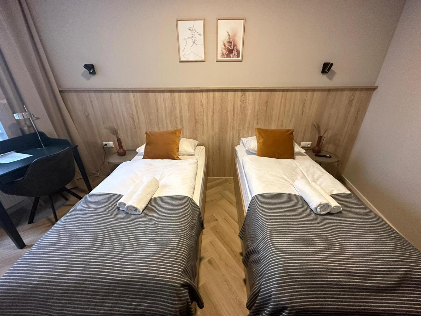 Lenau 3*